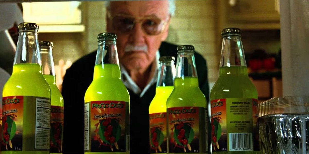 TheMarvelNexus's tweet photo. @BlueVino On the left, on top of the comic is the "Pingo doce" green soda from 'THE INCREDIBLE HULK (2008)' flipped on its side. https://t.co/y8Q56d4gbn