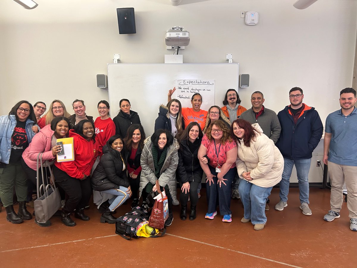 Grimlinsmom's tweet image. Thank you SYracuse City Schools for allowing me to Train these AWESOME professionals in Therapeutic Crisis Intervention #TCIS
#everyCHILDmatters