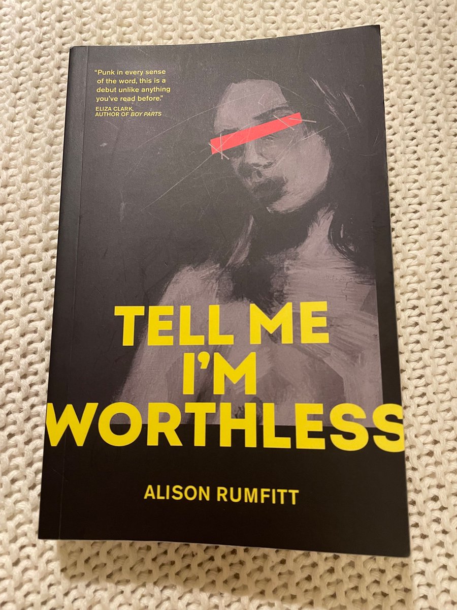 If Shirley Jackson’s The Haunting of Hill House and Helen Oyeyemi’s White is for Witching could have a baby, it’d be a punk kid, unashamedly weird & proudly different. Its name would be Tell Me I’m Worthless by @hangsawoman. A hate-&-love manifesto of Albion, the Voice of many.