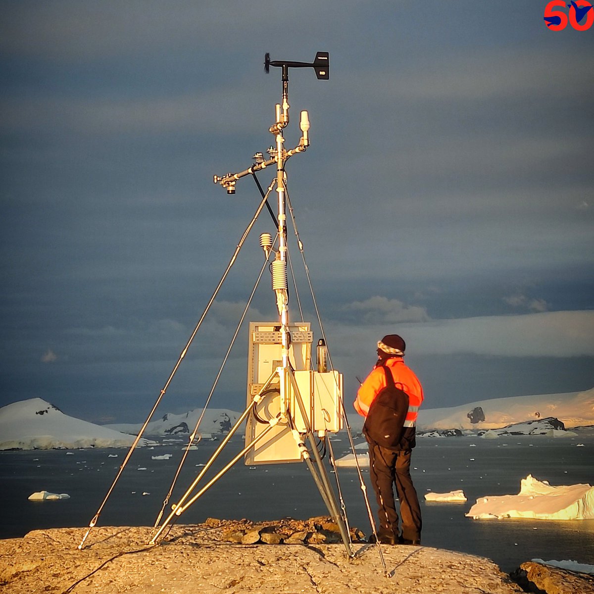 inach_gob's tweet photo. 🇨🇱🇦🇶👏🏻 Chile cuenta con tres nuevas estaciones de la red de sensores para medir el cambio climático en la península Antártica 💪🏻 @Minrel_Chile @Ejercito_Chile @meteochile_dmc 🔗 : https://t.co/4n91OvvxSn https://t.co/0RlY3vkBqF