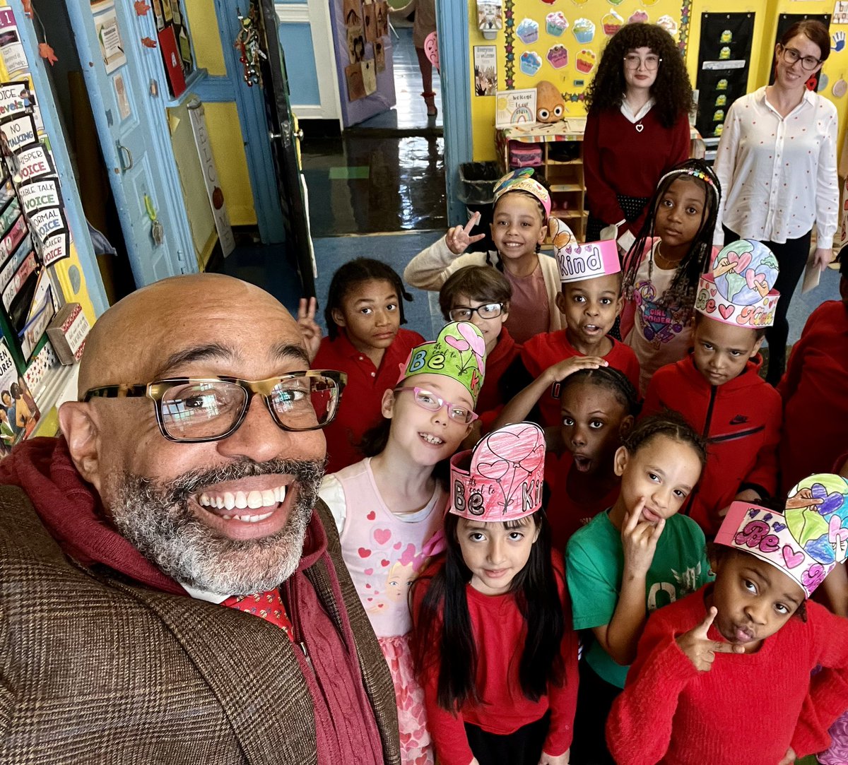 As an educator it doesn’t get better than this!  Today I was honored to be a guest reader at PS 137. My hope is that all the scholars walked away feeling that they matter! #NYCReads @D23Rising @NYCSchools @DOEChancellor