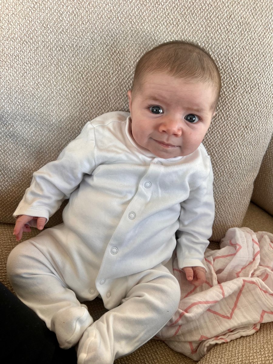 MoonStoneStyle's tweet photo. The innocence of my little girl breaks my heart 🥹🌎😍 https://t.co/8I3NVjDZ9k