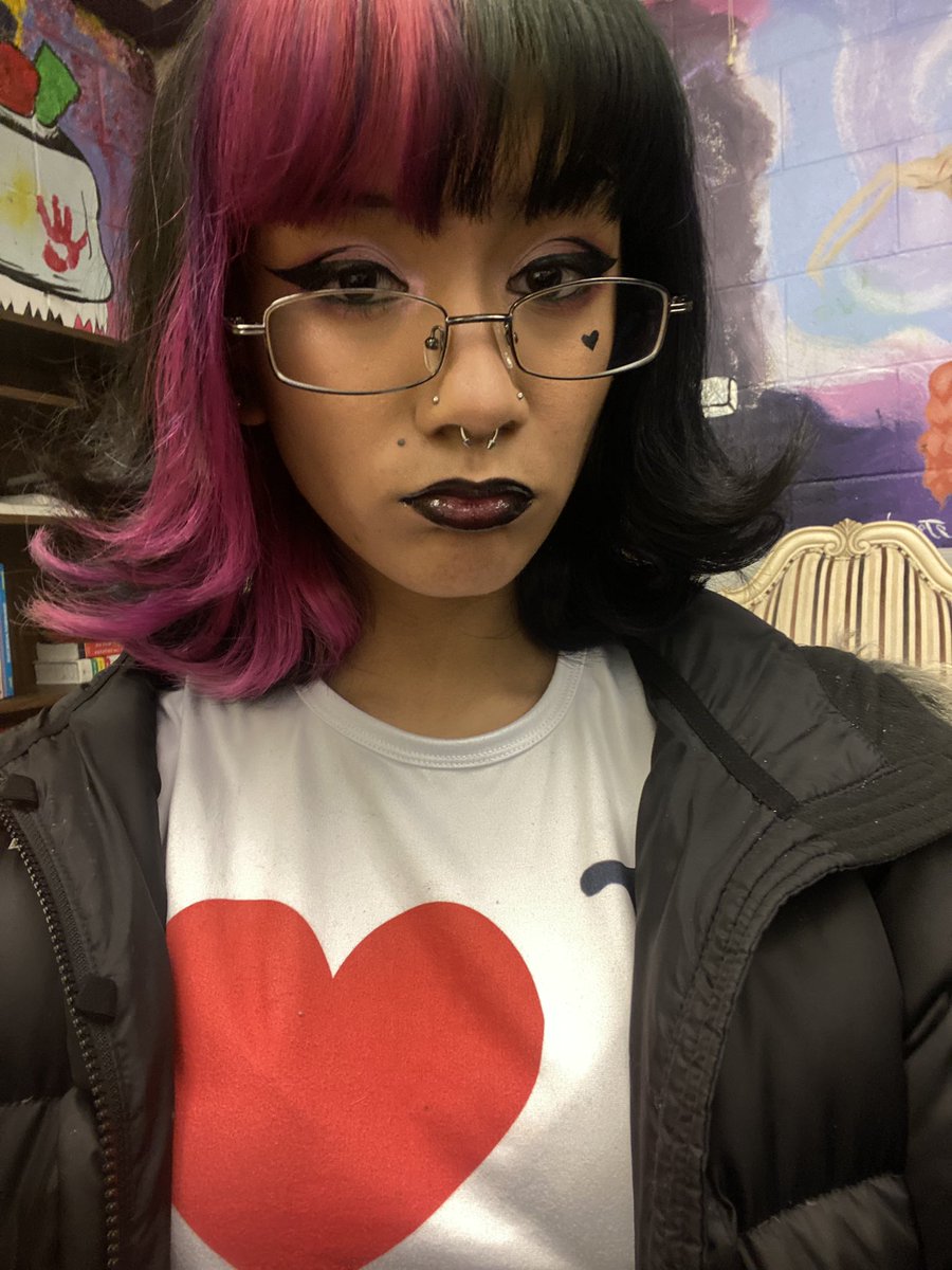 happy galentines day from draculea 🤭💕