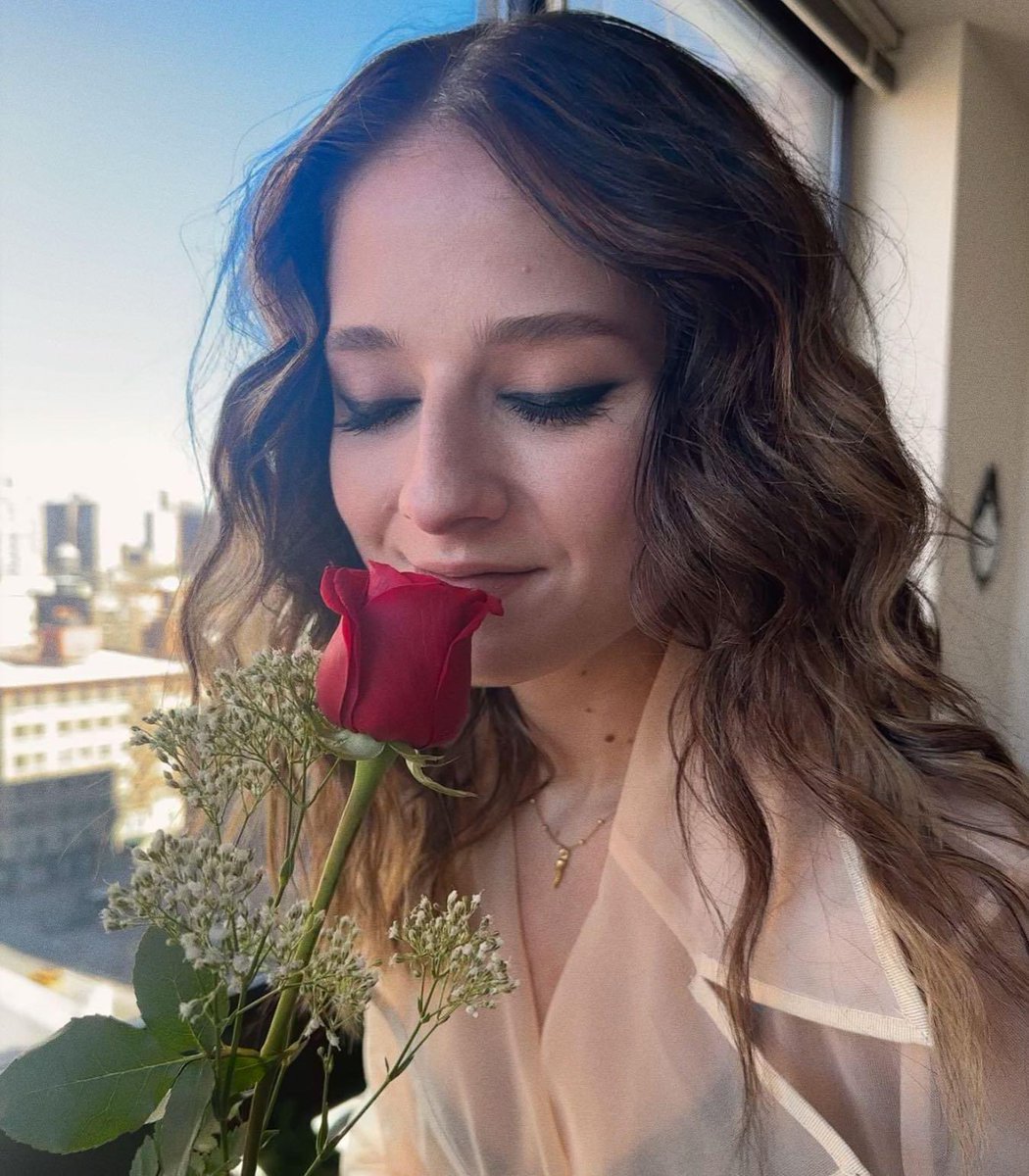 Happy Valentine’s Day everyone! Give your loved ones loads of hugs and candy! #valentines #loveyou
