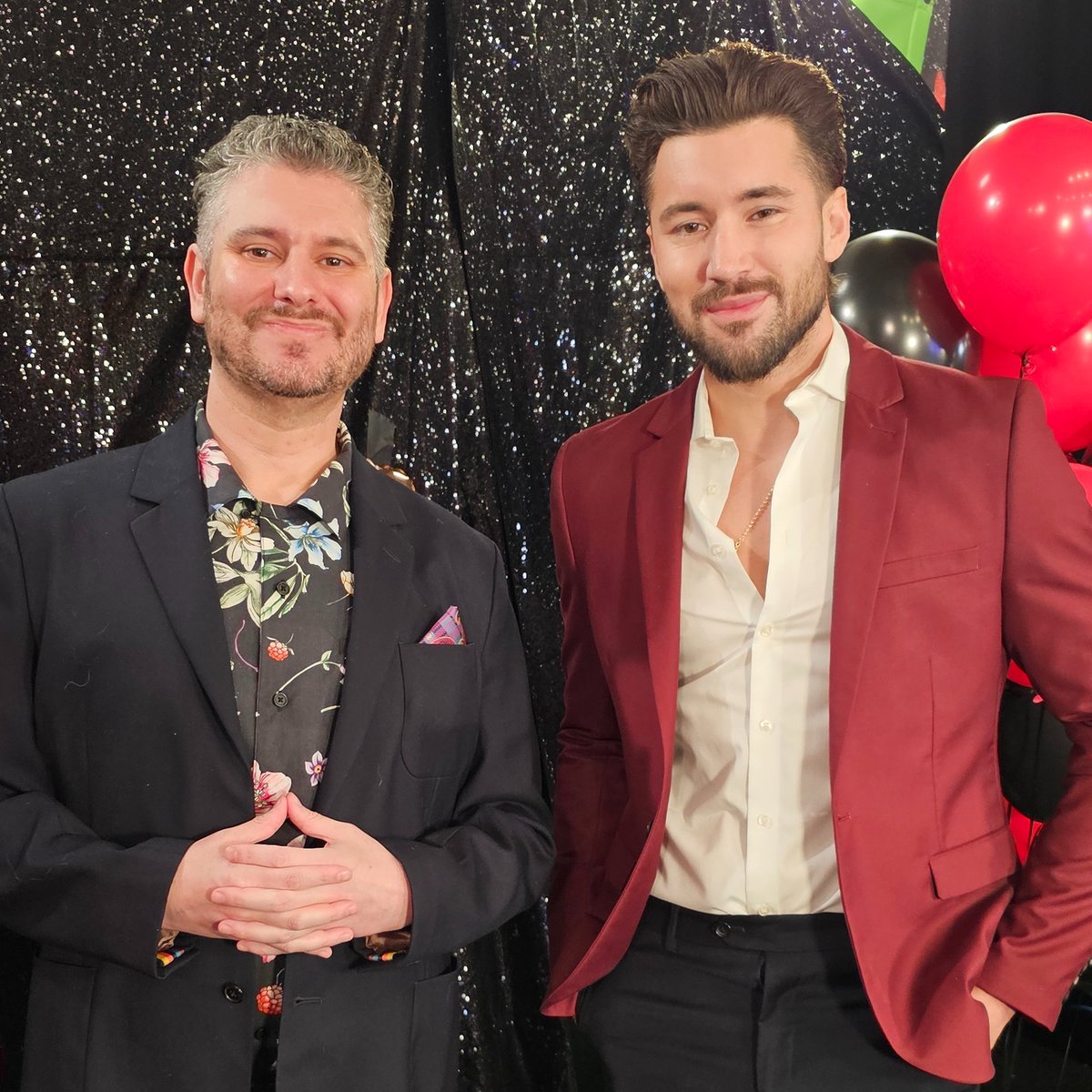 theh3podcast's tweet image. 🌹💕The First Episode Of The Jeff Wittek BacH3lor IS NOW LIVEEEEEEE!!!!💕🌹

Watch here... youtube.com/live/ZPdgcyuob…