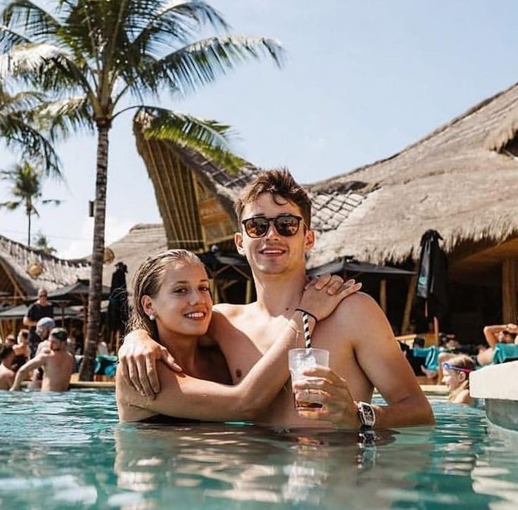 ᅠ𝗇𝖾𝗐 update   by  @ 𝗻𝗮𝘁𝗲𝗮𝗿𝗻𝗮𝘂𝗹𝘁 
ᅠ
— Five years ago I was meeting the woman who gave me the best gift a man could have. 
I was getting to know the purest and most beautiful love. Today, our fifth valentine, or first after five years. 💗