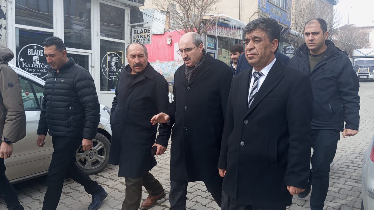 zahir_soganda's tweet photo. 📍Özalp 

Özalp Belediye Başkanı adayımız Sn. Atakan Gönülçeken ile birlikte halkımızla bir araya gelerek, ilçemizin çarşısında kahvehanelerinde birlikte sohbet ettik, çaylarını içtik. Misafirperverliklerinden dolayı teşekkür ediyoruz. 

#TürkiyeYüzyılı https://t.co/aqI4VfvWRg