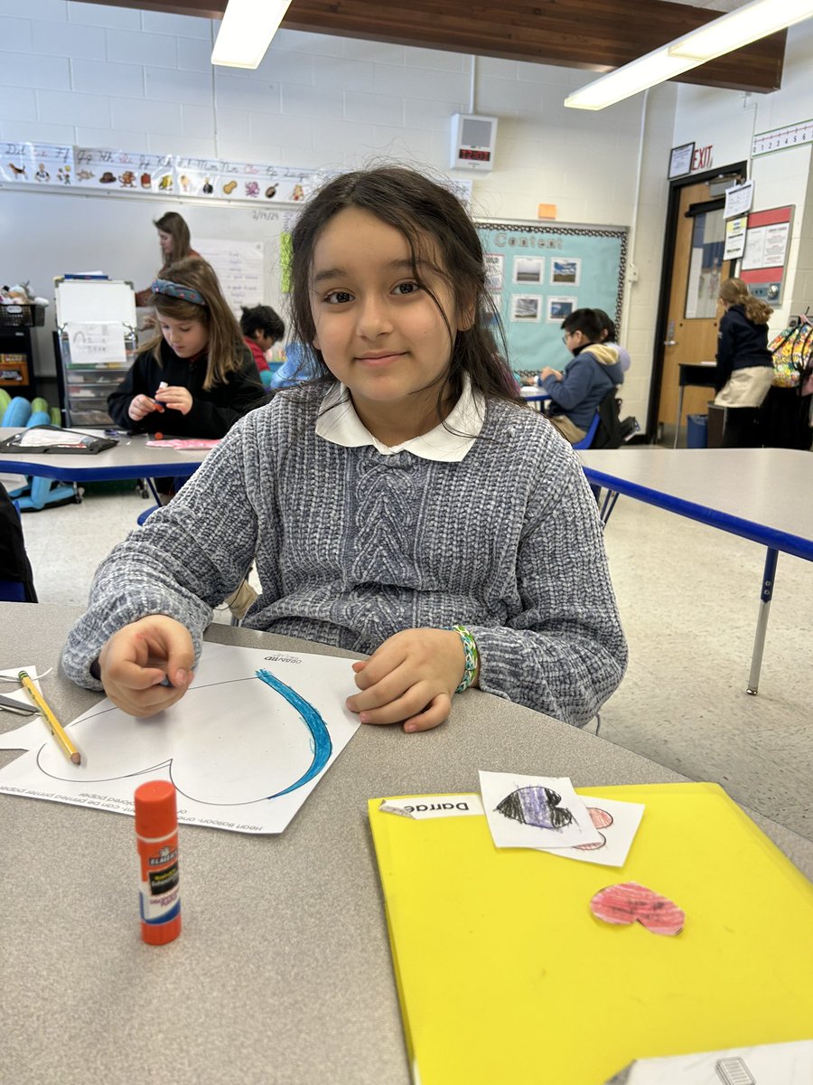 Room 607 is sending their love! Happy Valentine’s Day💘🩷 <a href="/rbpsEAGLES/">Red Bank Primary</a> <a href="/Laura_Butler12/">Laura Butler</a> #RBBisBIA