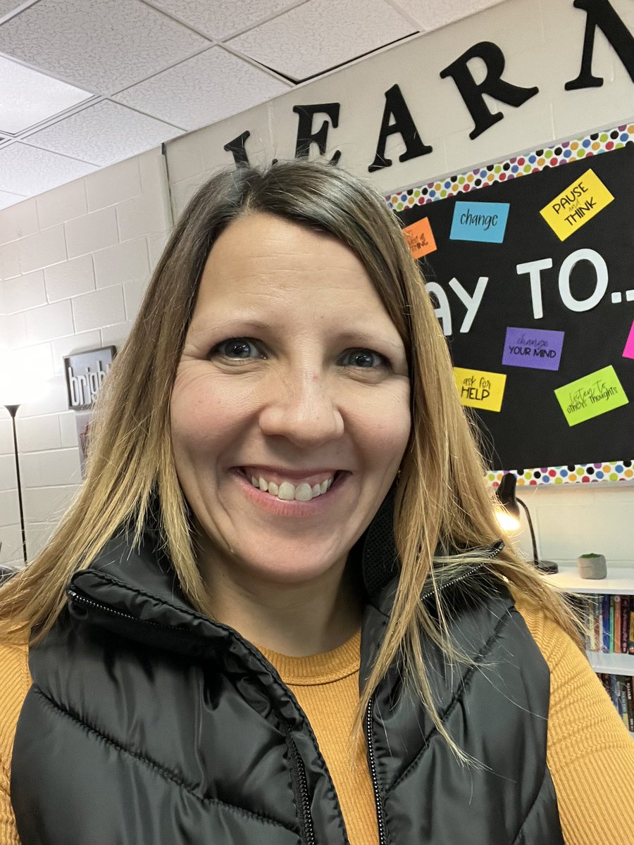 Ms_Rush_MES's tweet photo. I started a new journey at Morristown Elementary!  Although, I miss my GIS students, I am really enjoying my new school!!!! #NewBeginnings https://t.co/JtK8ds5NPL
