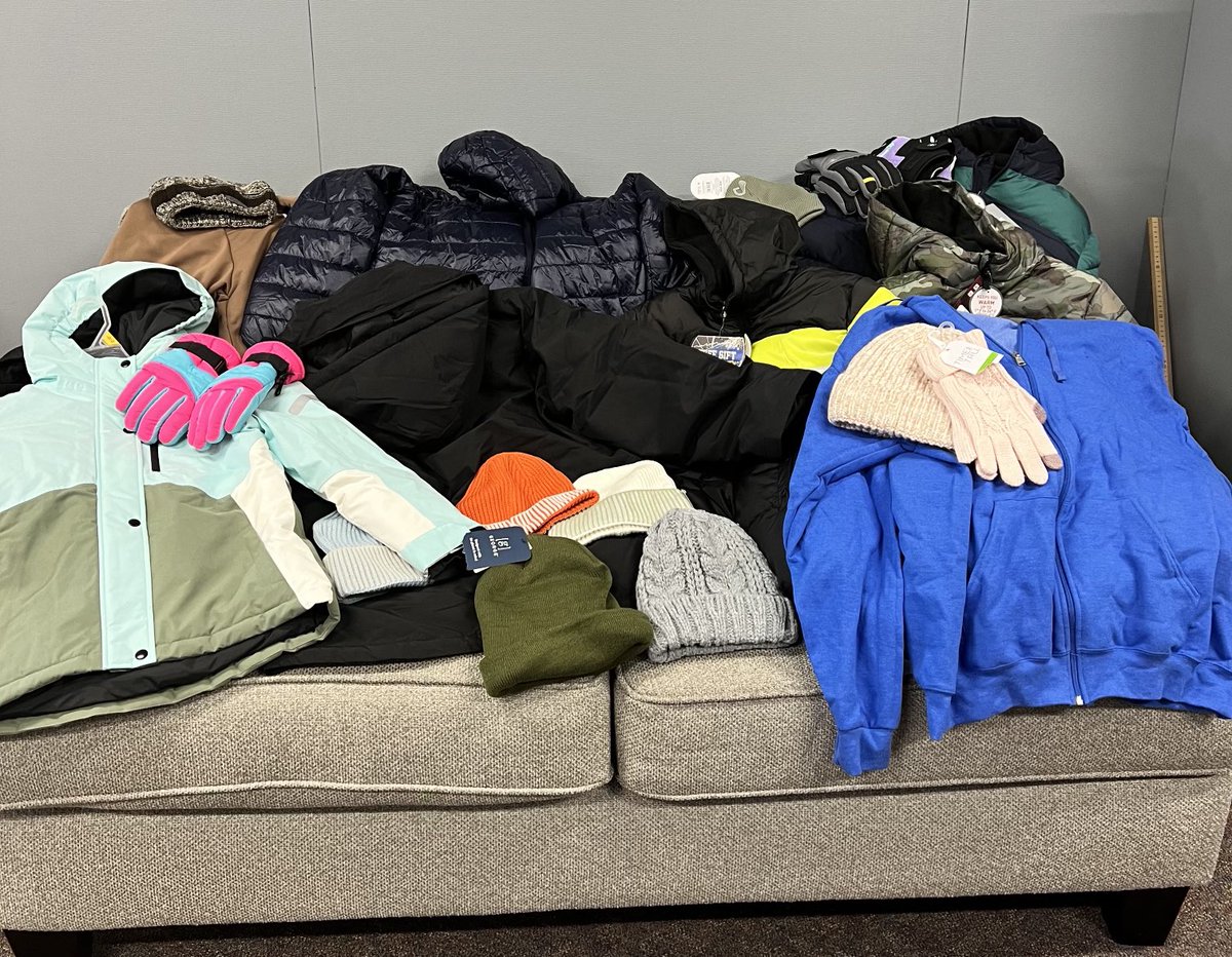 Another amazing donation from a great partner in our community! Thank you ⁦<a href="/AnytimeFitness/">Anytime Fitness</a>⁩ of North Platte for the coat donation to the NPHS Food Pantry ⁦<a href="/nppsd/">North Platte Public School District, Nebraska</a>⁩.