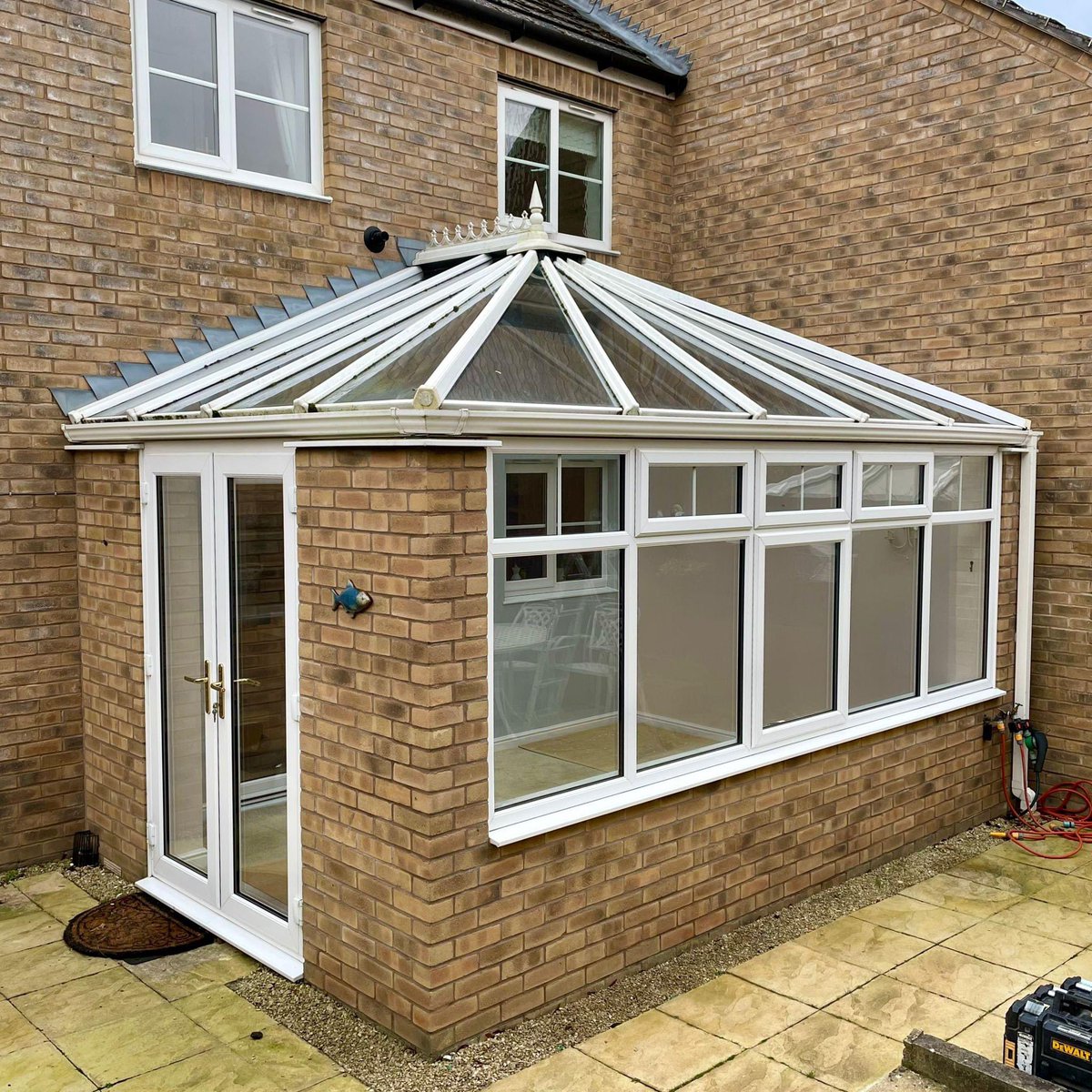 Want to fall back in love with your home this #ValentinesDay? 💗

A Guardian Warm Roof Ltd could be just the cupid's arrow you need 💘

Check out the example in the #beforeandafter above, which shows a recent project we completed in Winchcombe.