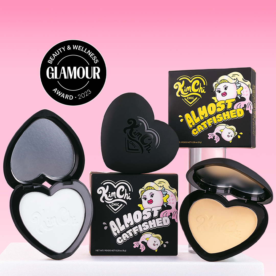 CATFISH OR GET CATFISHED 🖤 She's back in stock! This Glamour Award-winning pressed powder made hearts skip a beat last year and it's finally back! 💓 Almost Catfished comes in That White Powder and Banana 🤍💛 Grab yours before it's gone again! 🏃‍♀️ kimchichicbeauty.com/products/almos…