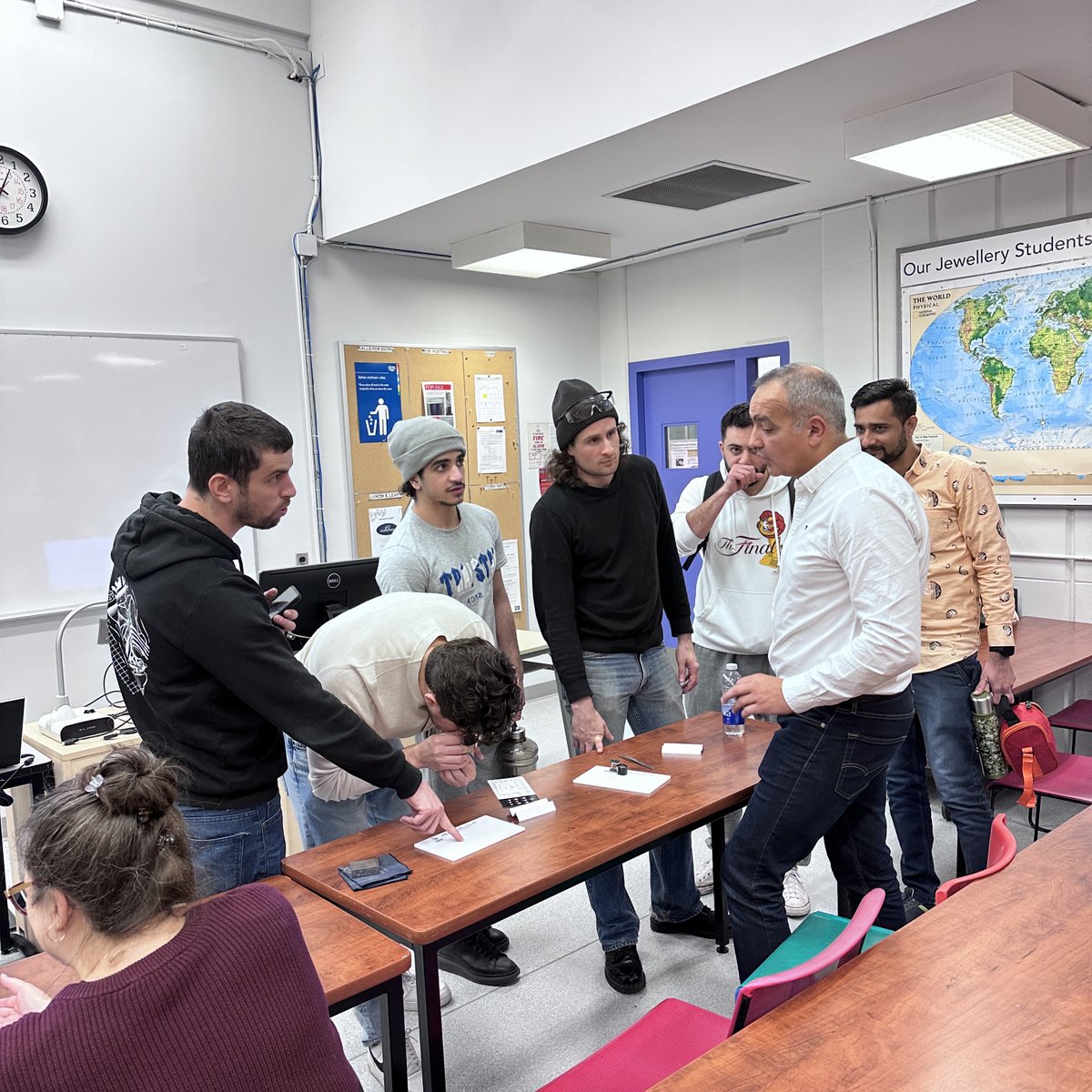 PTDiamondsInc's tweet photo. “How to buy small uncertified diamonds” at George Brown College Lunch and Learn.  We were thrilled to see future jewellers once again on November 14th, 2023. #georgebrown #diamonds #ptidamonds #gbc #loosediamonds #diamondwholesale https://t.co/jgqnD6AGcl