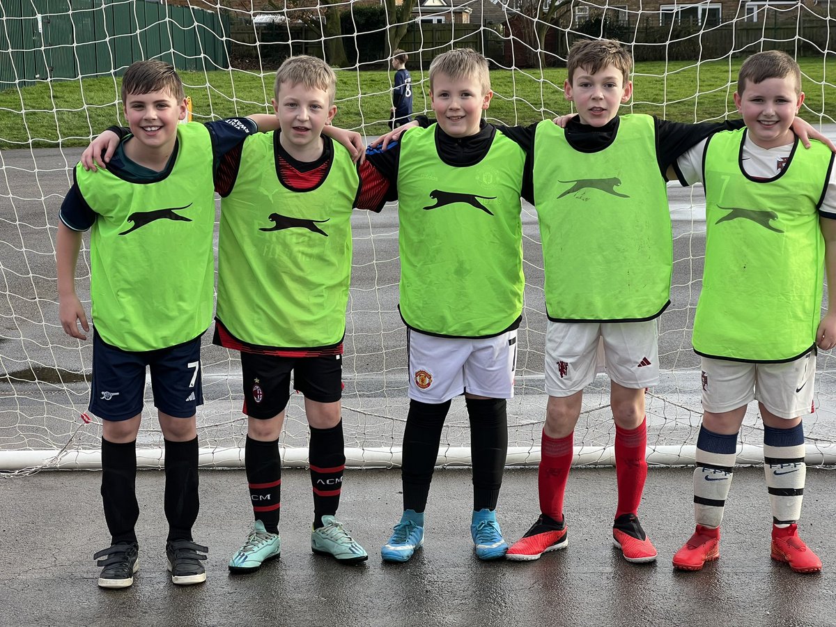 𝗛𝗮𝗹𝗳-𝘁𝗲𝗿𝗺 𝗽𝗵𝗼𝘁𝗼𝘀 ~ 𝗗𝗮𝘆 𝟯 ⚽️ Some brilliant photos from our final days of camp 📸 A massive thank you to everyone who came to our 3-day courses in Grimsby, Immingham and Louth; we’ve had an absolute blast with you all 👏🏻 #GTF | #GTFoundation