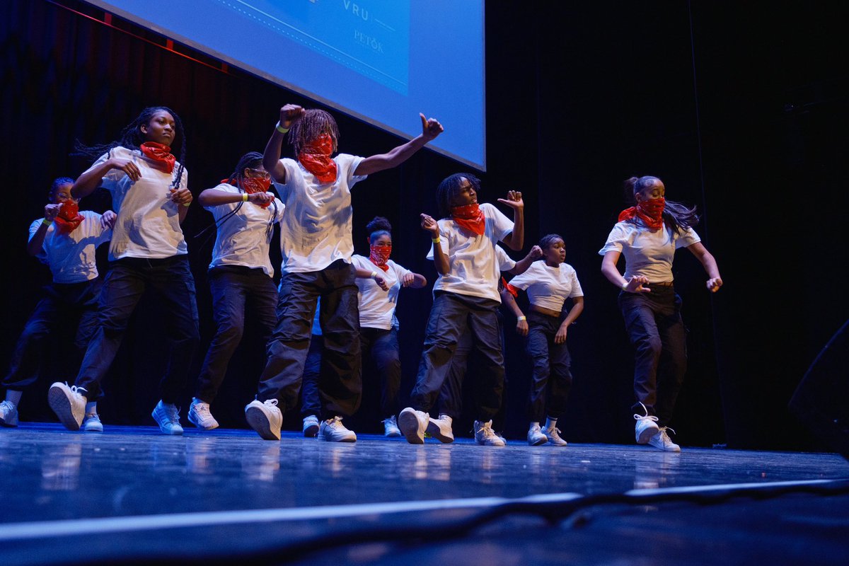 Well done to BDYD Dimension 4 for pushing and really coming out of their comfort zone at <a href="/BoroughsUnited/">Boroughs United</a> <a href="/CribYouth/">The Crib</a> <a href="/HackneyEmpire/">Hackney Empire</a> 
Thank you YDLs Rome and Ashiel for their choreo 🌟
•
📸 IG: akilwilsondesign
