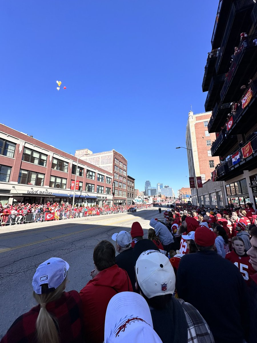 KeaganLong1's tweet photo. @getnickwright #NeverADoubt we were gonna be right back here just a short 365 days after the last one. Already started my countdown for next years annual Super Bowl parade too https://t.co/JkycOED7Il