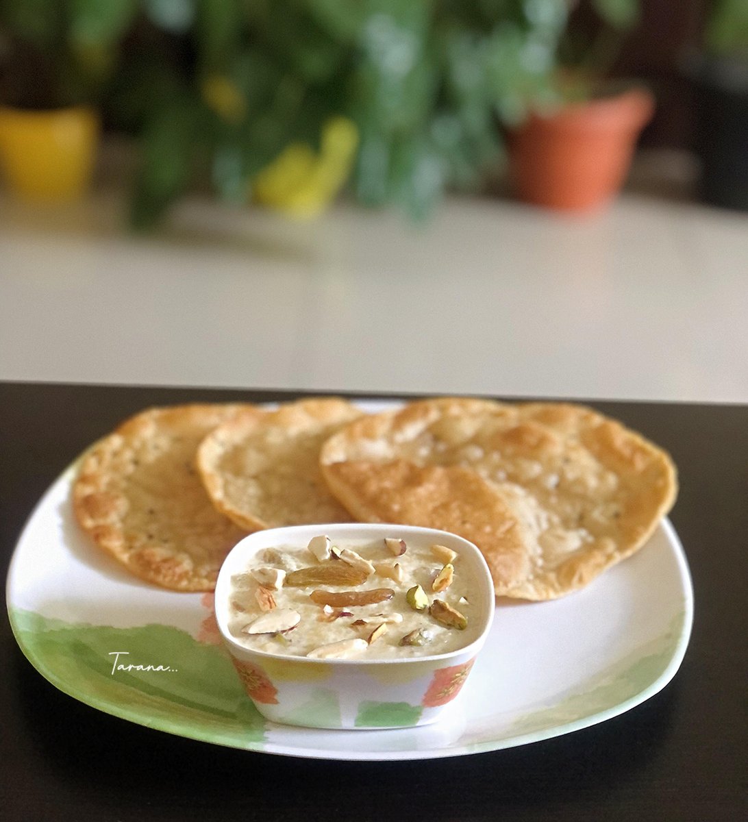 There's no love greater than the love for food. 🍲🍧

#foodlover #food #indianbread #Puri #luchi #saraswatipuja2024 #SaraswatiPujo2024 #ValentinesDay #valentines #Bangalore #BangaloreDays #Bengaluru #Karnataka #Blessings #India #festival #SpreadLove #HappyValentinesDay #dessert