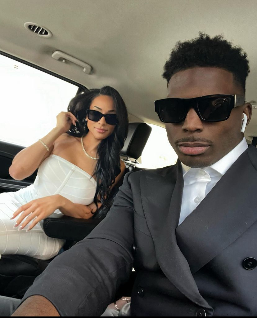 Happy v-day from @cheetah and @Keeta_Vaccaro 😎💙 #valentinesday