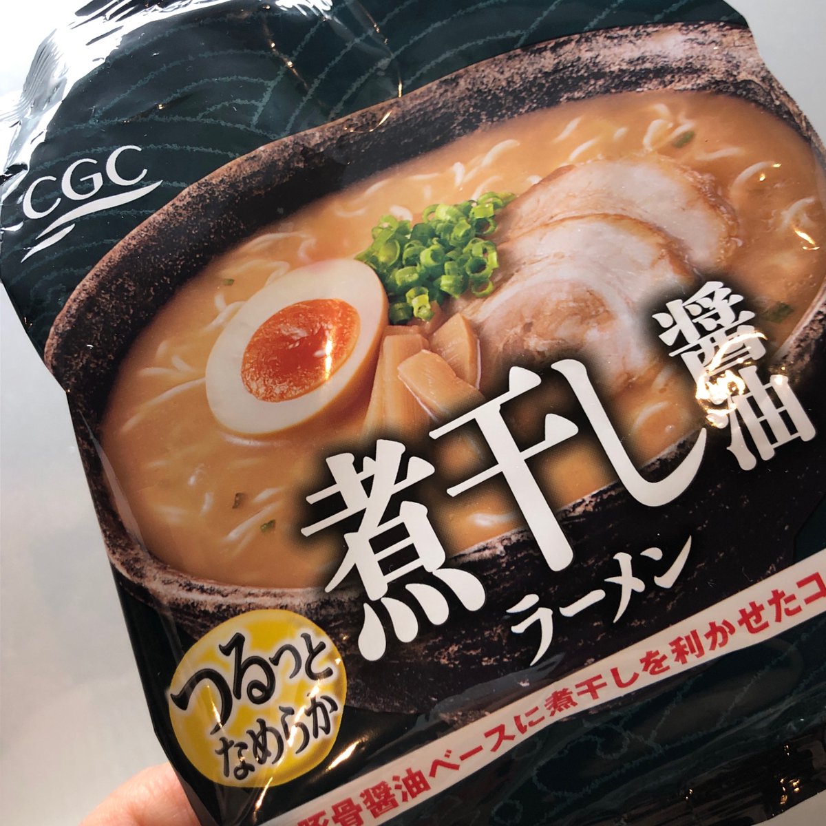 eats_tokyo's tweet image. 煮干し醤油ラーメン・明太玉子焼き・蓮根
#niboshishoyuramen #cheatfood #instantnoodle #codroetamagoyaki #lotusroot #CGC