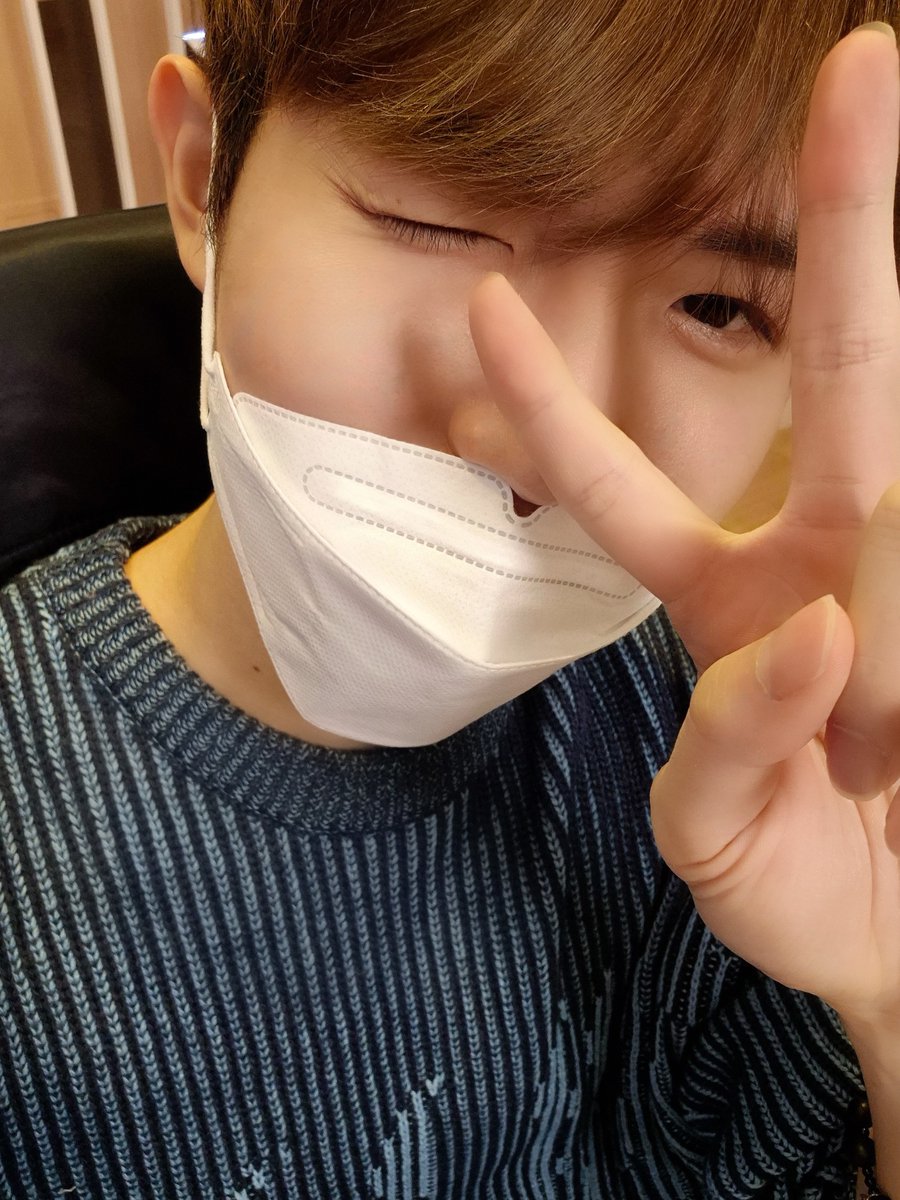 KJH_officialtwt's tweet photo. [#째니의발자국🐾] 2024.02.14 MBC FM4U GOT7 영재의 친한친구 '스페셜 DJ'

재환 DJ의 따뜻하고 포근한 진행력 덕분에 윈드 보일러 안 틀어도 된다는 소식을 들었습니다♨ Good Night🌙

#김재환 #KIMJAEHWAN https://t.co/j7jlfgu4J0