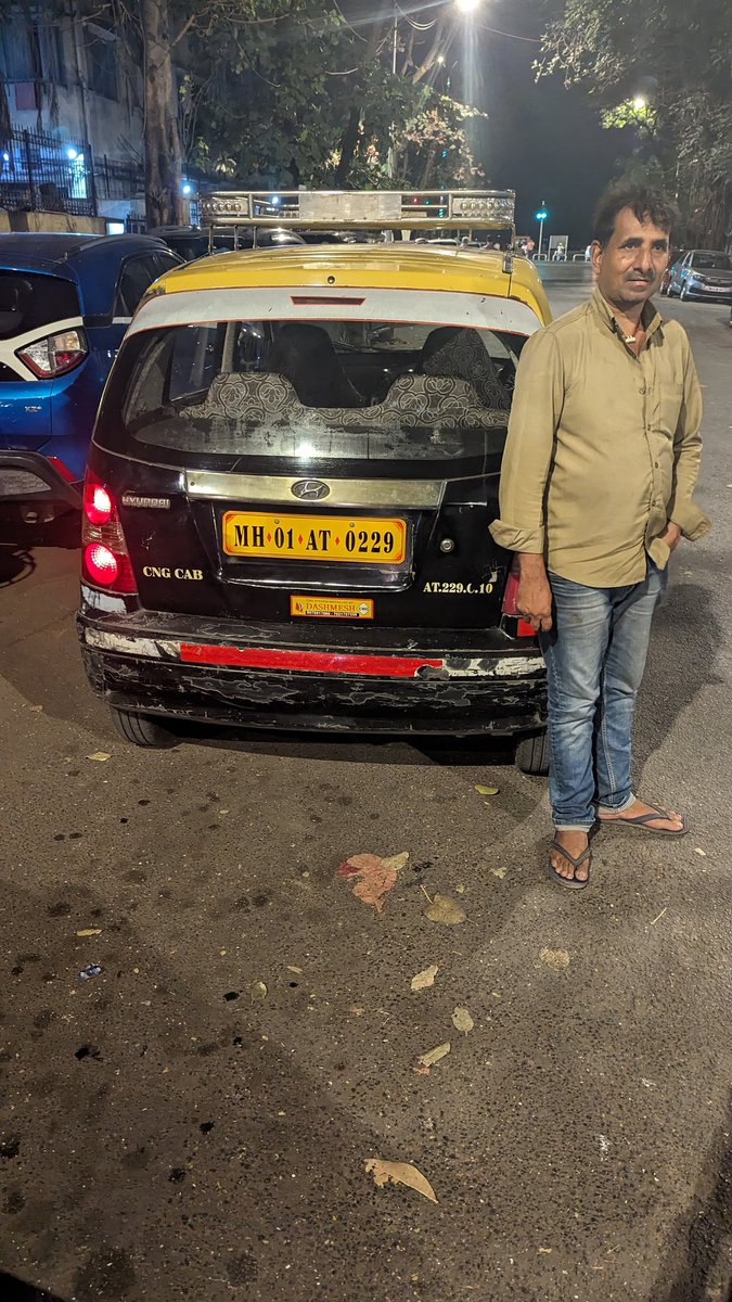 ksmshaw's tweet image. Some asses never improve in life... #mumbaipolice instead of harassing rich ppl always sometimes get tough on such cabbies also