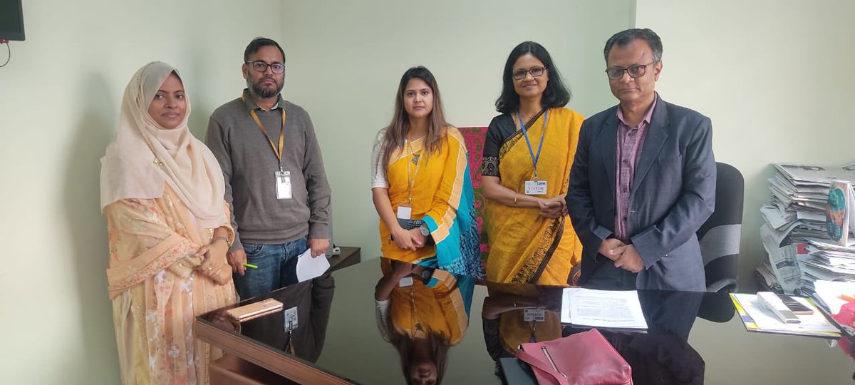 papreennahar's tweet photo. Celebrated the first day of Spring, SaraswatiPuja, ValentinesDay on the side today with important meetings-Dr. Afreena Mahmood, Director, #planning &amp;research, another with #DGHS Prof. Dr. Abul Bashar Mohammad Khurshid Alam. Excited to launch  #MaleInfertilityProject, #Bangladesh. https://t.co/CwtPMAxN5v