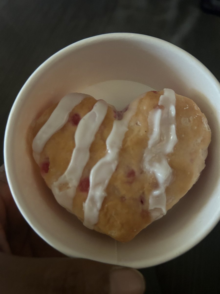SaddityPrincess's tweet photo. Soooo I went to @Popeyes and this happen… Talk about eat your heart out!!! 😋🤣 https://t.co/Ai9eZVDM5G
