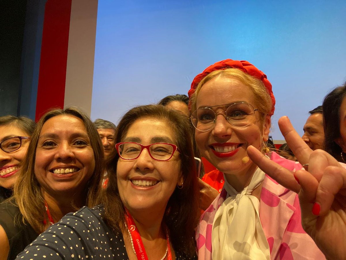 Guia para ver fortalezas, lo que es bueno y lo que funciona en los estudiantes nos presenta <a href="/KaisaVuorinen/">Kaisa Vuorinen</a> en #CIE2024 <a href="/InnovaEducape/">Innovación Educativa UPC</a>