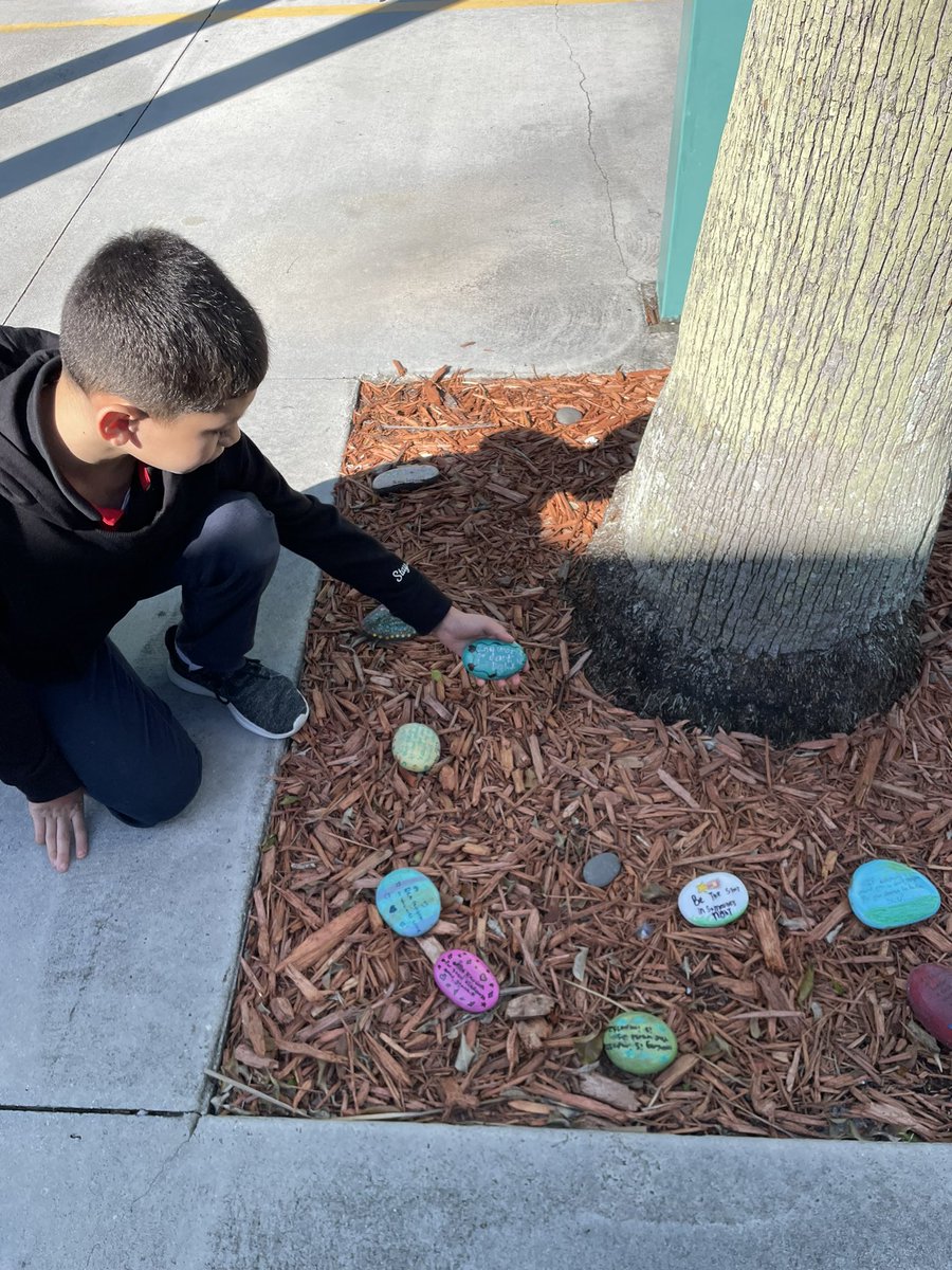 Rockin positive messages for our day of service. <a href="/ShearerSPE/">Irina Shearer</a> <a href="/Mamashan10/">Shannon Schreidell</a>