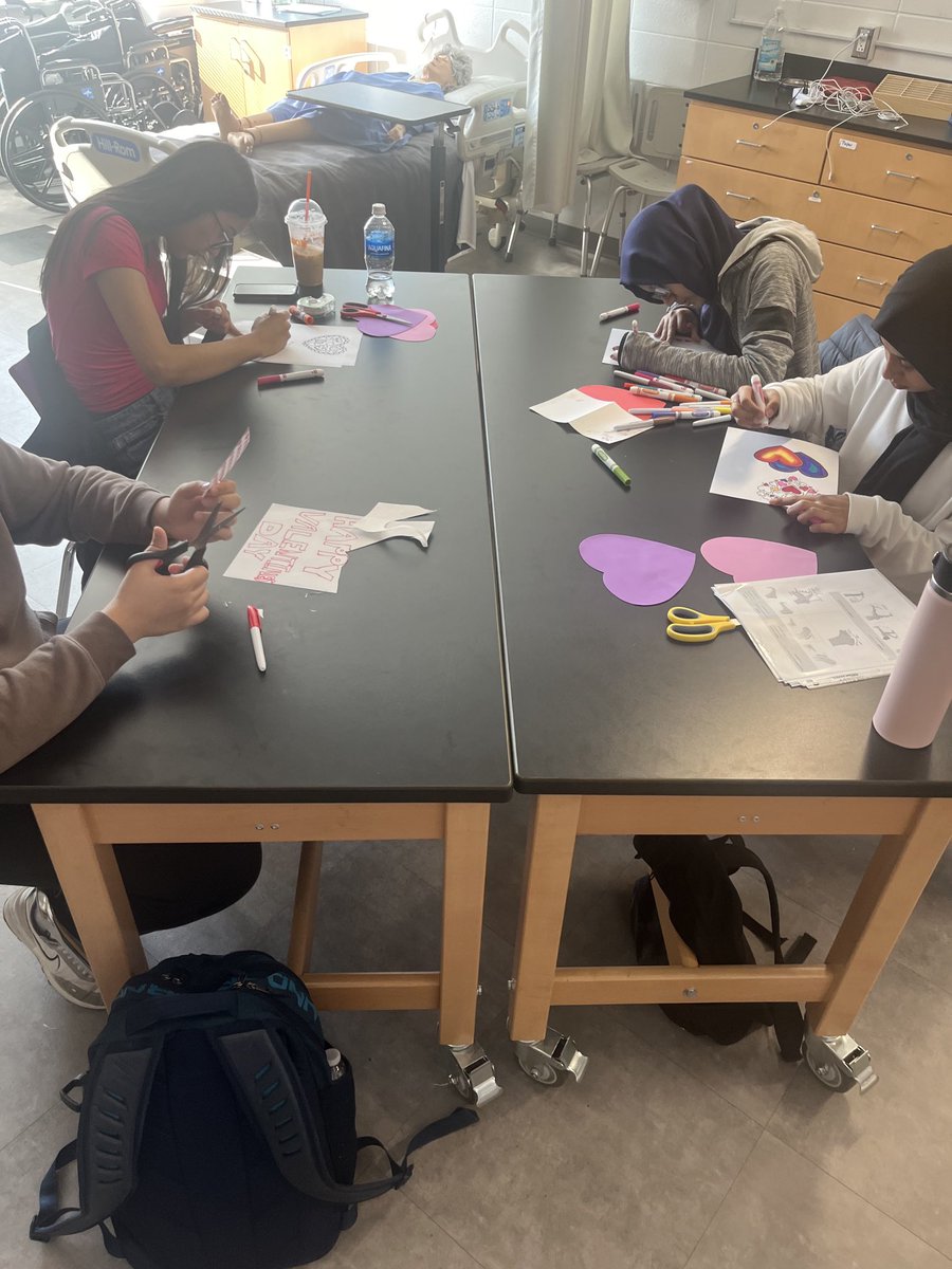 Angela Mell tweet media