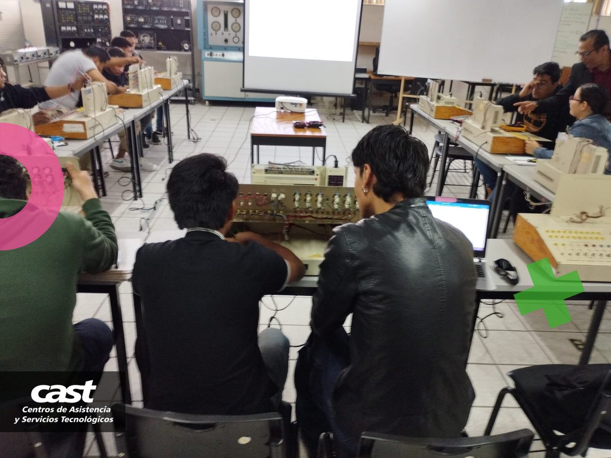 CastZapopan's tweet image. ¡Arrancamos con fuerza el Curso de Programación de PLCs en el CAST! Nuestros participantes exploraron conceptos clave y comenzaron a dar vida a la lógica de control.  
#ProgramaciónPLC #CAST #EducaciónTecnológica #AutomatizaciónIndustrial #AprendizajeContinuo