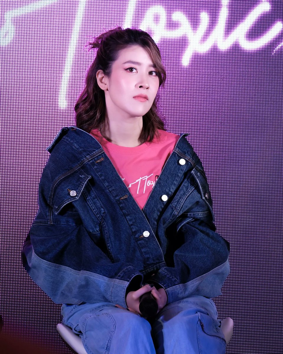 tiger7505's tweet image. งานวันนี้  Love is not toxic 
"รักไม่เป็นพิษ"
#cheerny14 @CheerNy14