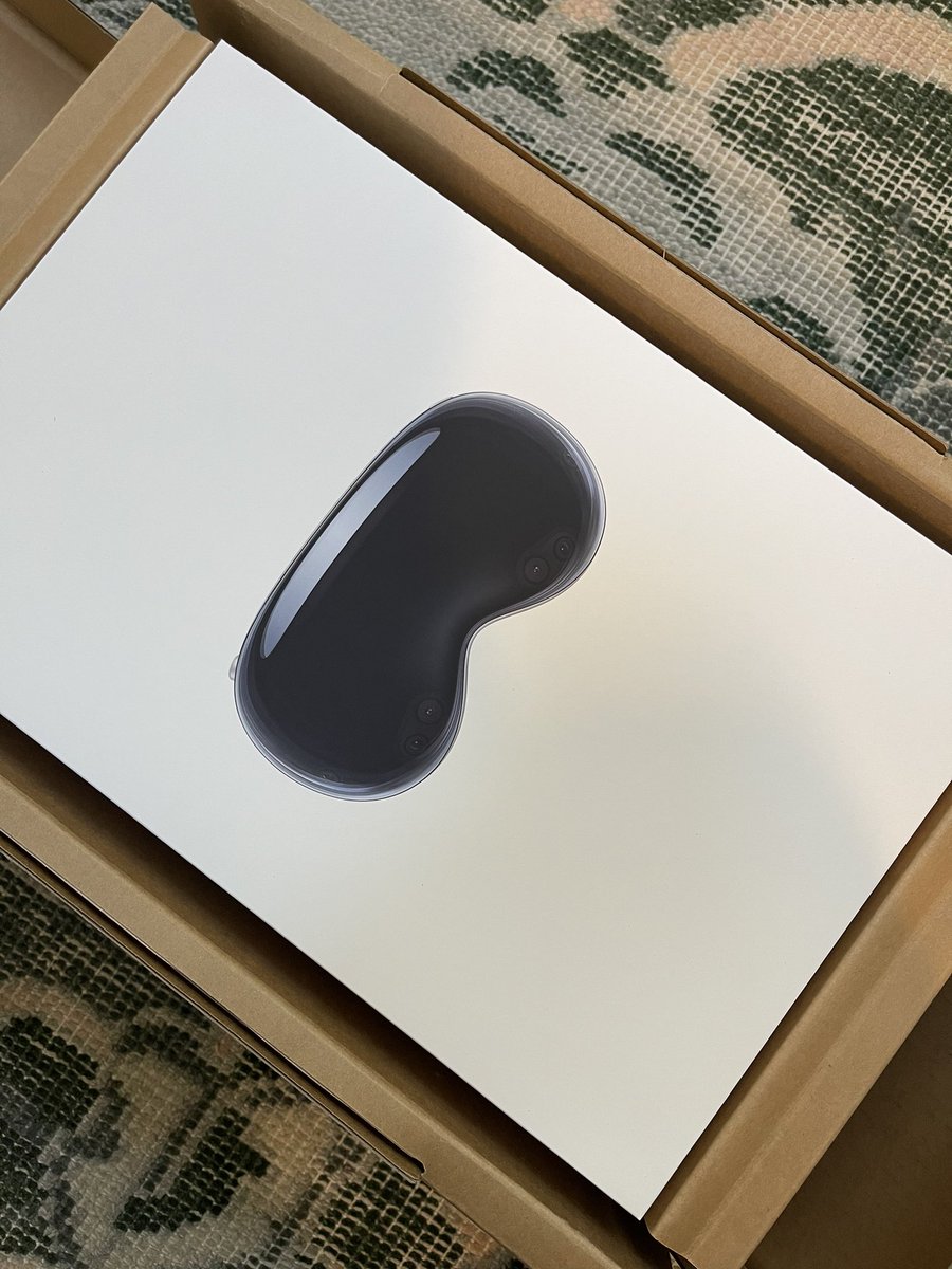 #VisionPro unboxing to begin