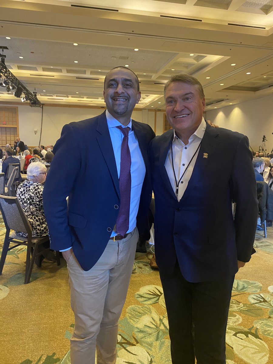 All levels of government have to step-up to take on the housing crisis which is why it was so great to talk to local government leaders at the @UBCM Housing Summit about how we can work together to build the homes people so desperately need. 🏡