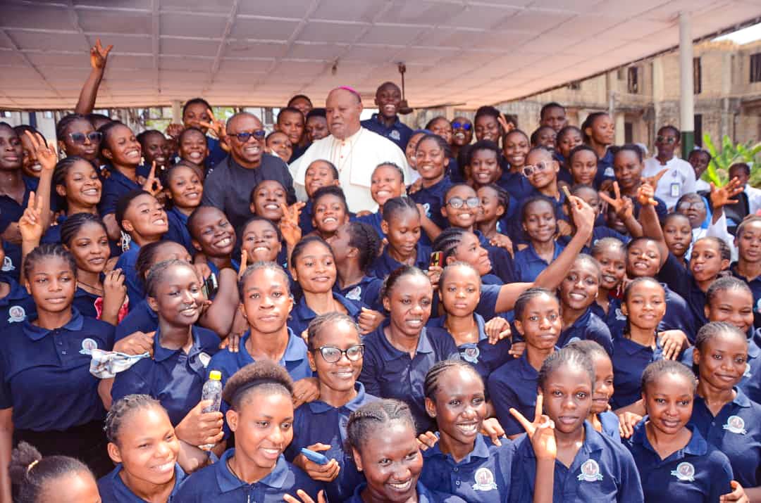 Today, as part of my World Sick Day activities, I visited the College of Nursing Sciences at Our Lady of Lourdes Hospital, Ihiala. During the visit, I donated N20 million to support the training of health workers, particularly nurses.