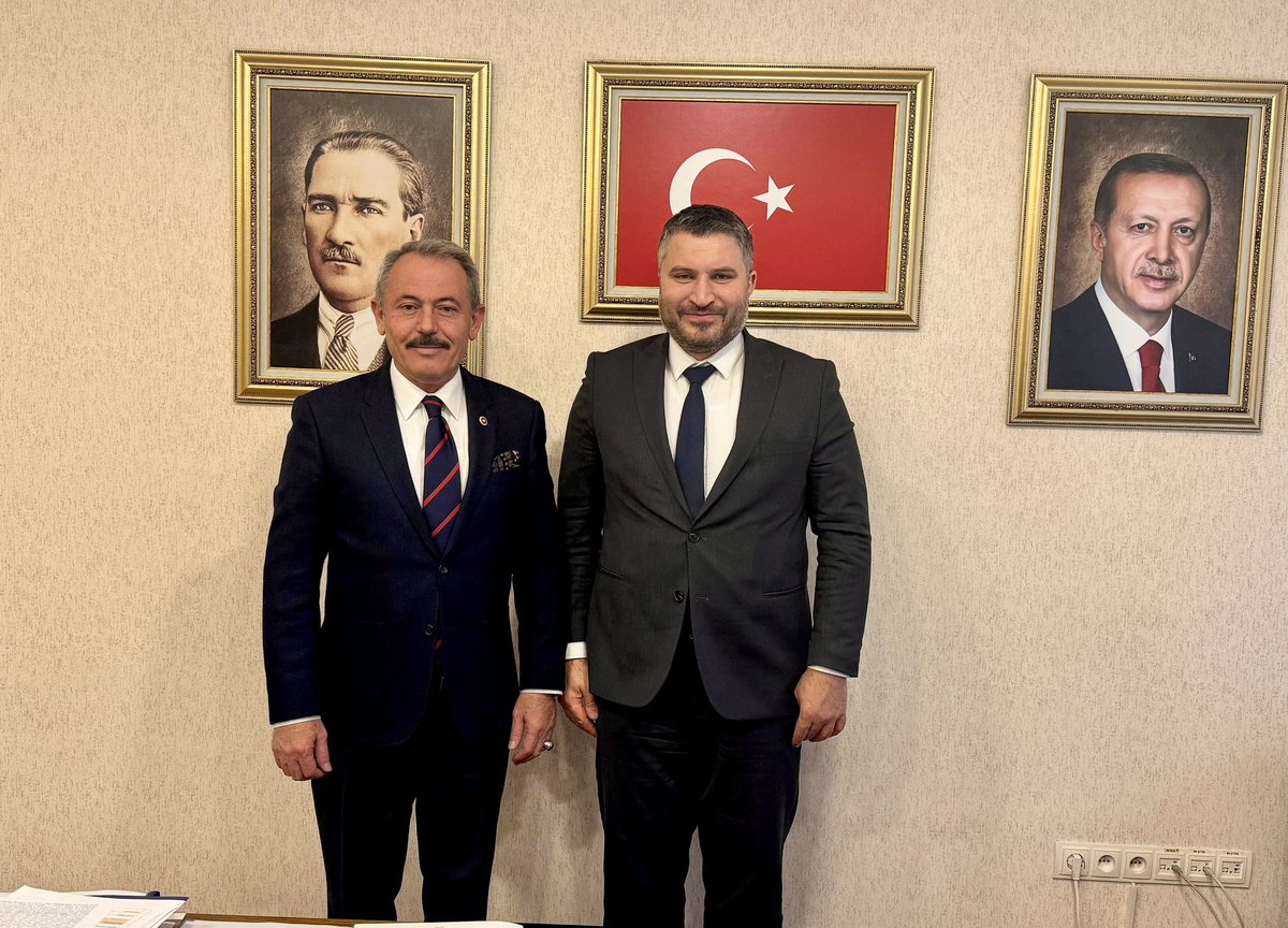 Sanayi ve Teknoloji Bakan Yrd. Sn. Oruç Baba İnan'ı ziyaret ettik.

DEMİOSB'nin ödenek ihtiyacı ile Gıda ve Karma Sanayi Sitelerine ilişkin talepleri ilettik. Yatağan Bıçakçılık Sanayi Sitesi'nin taslak proje onayını aldık. Destekleri için teşekkür ediyoruz.

Herşey Denizli İçin!