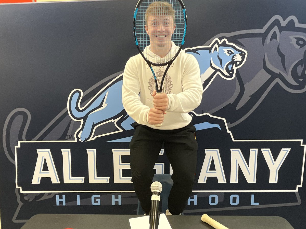 boystenniscoach's tweet photo. Breaking news! 🚨🚨🚨🎾

GAVIN VIA, 5’10” junior 

“Gavin joined as a sophomore and no one has worked harder to improve than him. He has the most consistent groundstrokes on the team and he’ll likely be somewhere in the top 3 of the ladder”.

Head coach SETH DAVIS https://t.co/yCJ1SSAdC7