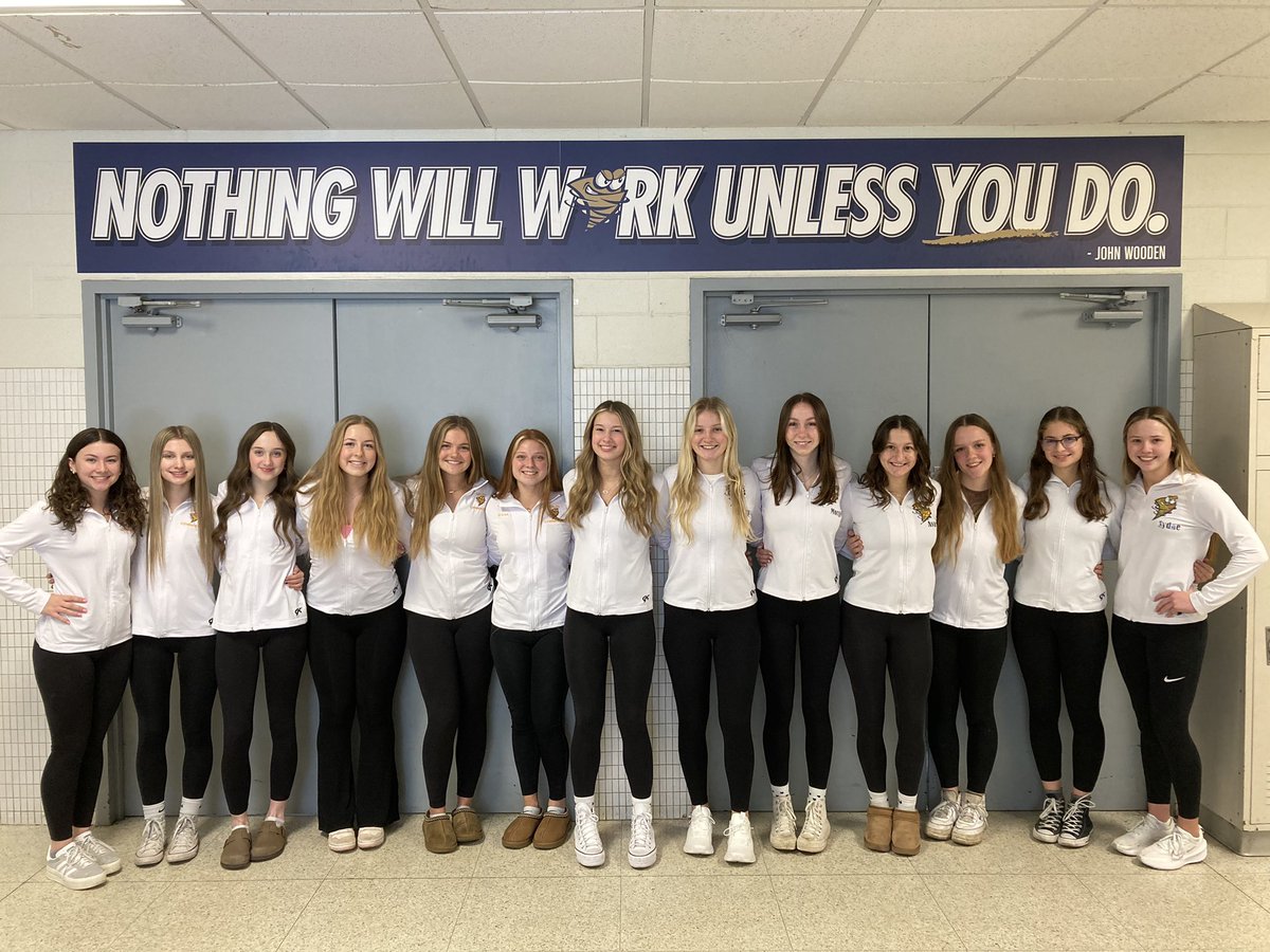 LHSGalesOffice's tweet photo. The fist OCC Championship for this young program. They compete in districts on Saturday the 24th 1:45 at Worthington Kilbourne. Congrats Ladies. Picture will go in OCC Champions Way as soon as new frames come in. https://t.co/3wroVF1j99