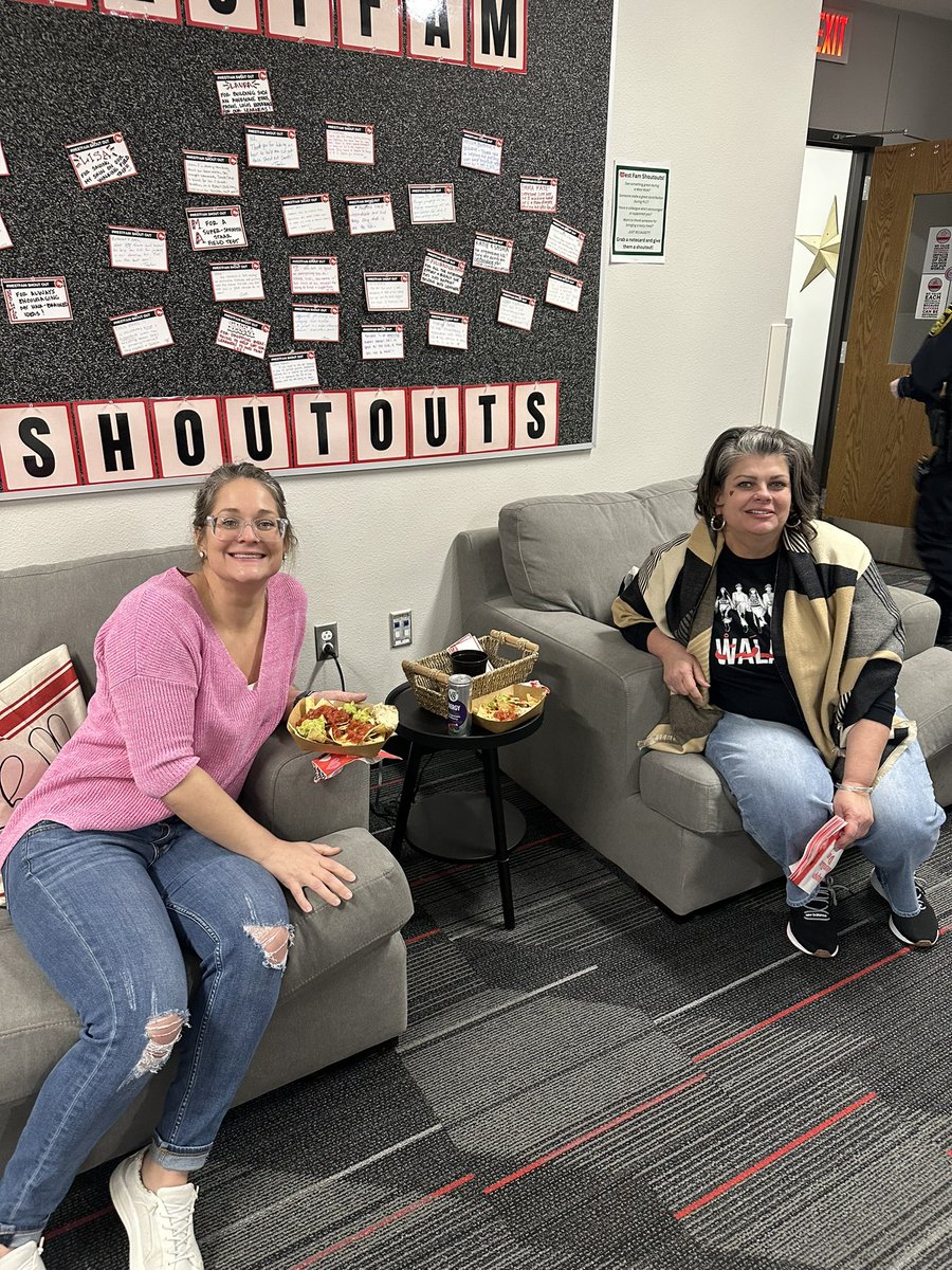 Dr. Sarah Balarin (@drbalarin) on Twitter photo Thanks PTO and Sunshine Committee <a href="/pto_cms/">CMSWestPTO</a> We are having a great Valentineβs Day β€οΈπππππ«Άπ» #Westfam Thanks PTO and Sunshine Committee <a href="/pto_cms/">CMSWestPTO</a> We are having a great Valentineβs Day β€οΈπππππ«Άπ» #Westfam