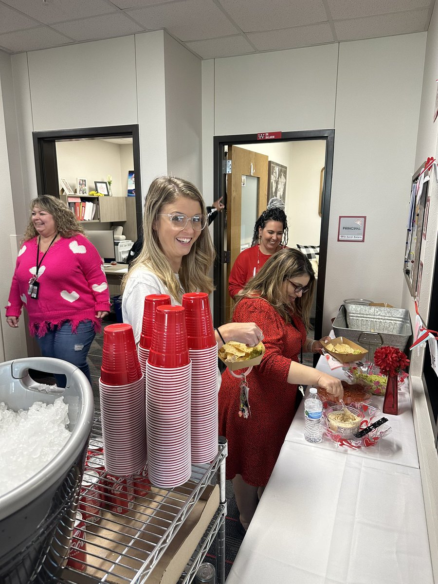 Dr. Sarah Balarin tweet media