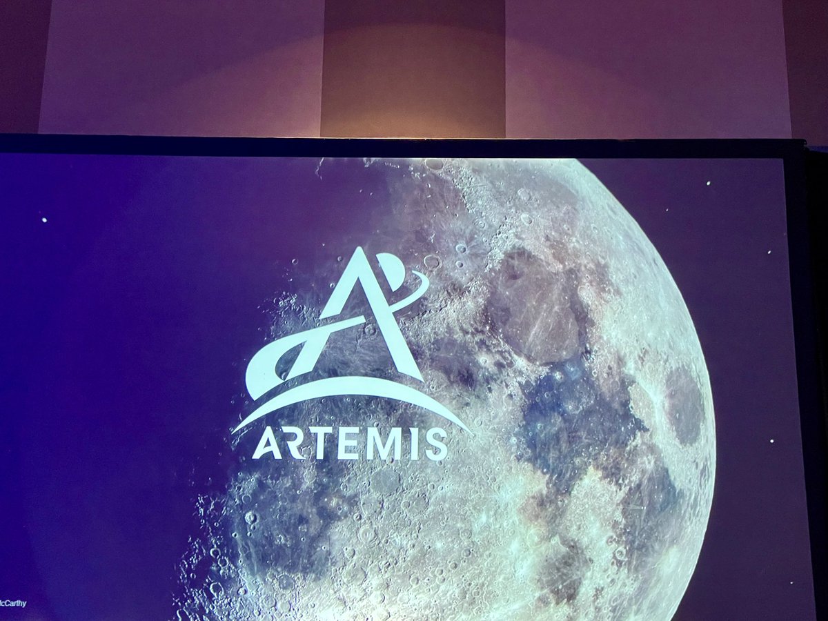 JeffTPhD's tweet photo. “I need workers, I need dreamers…
We have to be flexible, we have to learn.”
- @nasa leader, Amit Kshatriya, on the “Moon to Mars Program.” 

#HRPIWS24 #HRP #IWS #HRPIWS2024 #NASA https://t.co/o8rPRTP43U