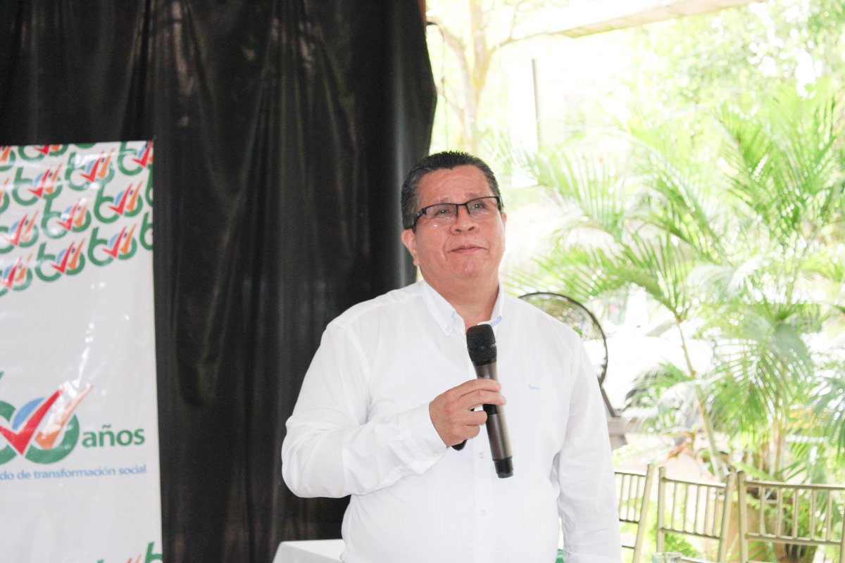 JTorresOviedo's tweet image. Con satisfacción concluimos un ejercicio de participación e integración con los profesores ocasionales, donde a través del diálogo respetuoso, mostramos una universidad que avanza en sus procesos misionales. Escuchamos propuestas y nos comprometimos en seguir fortaleciéndonos.