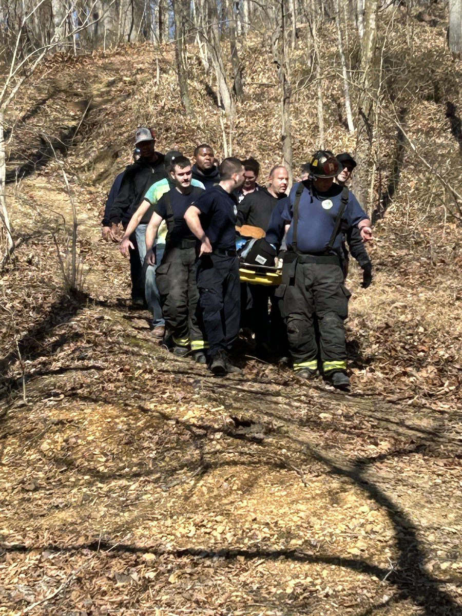 PRPFire's tweet photo. Lynn Murrray has been located and transferred to Bullitt Co EMS and transported to the hospital for medical evaluation.
@wave3news 
@WLKY 
@WDRBNews 
@WHAS11 https://t.co/IG7q82Qk9o