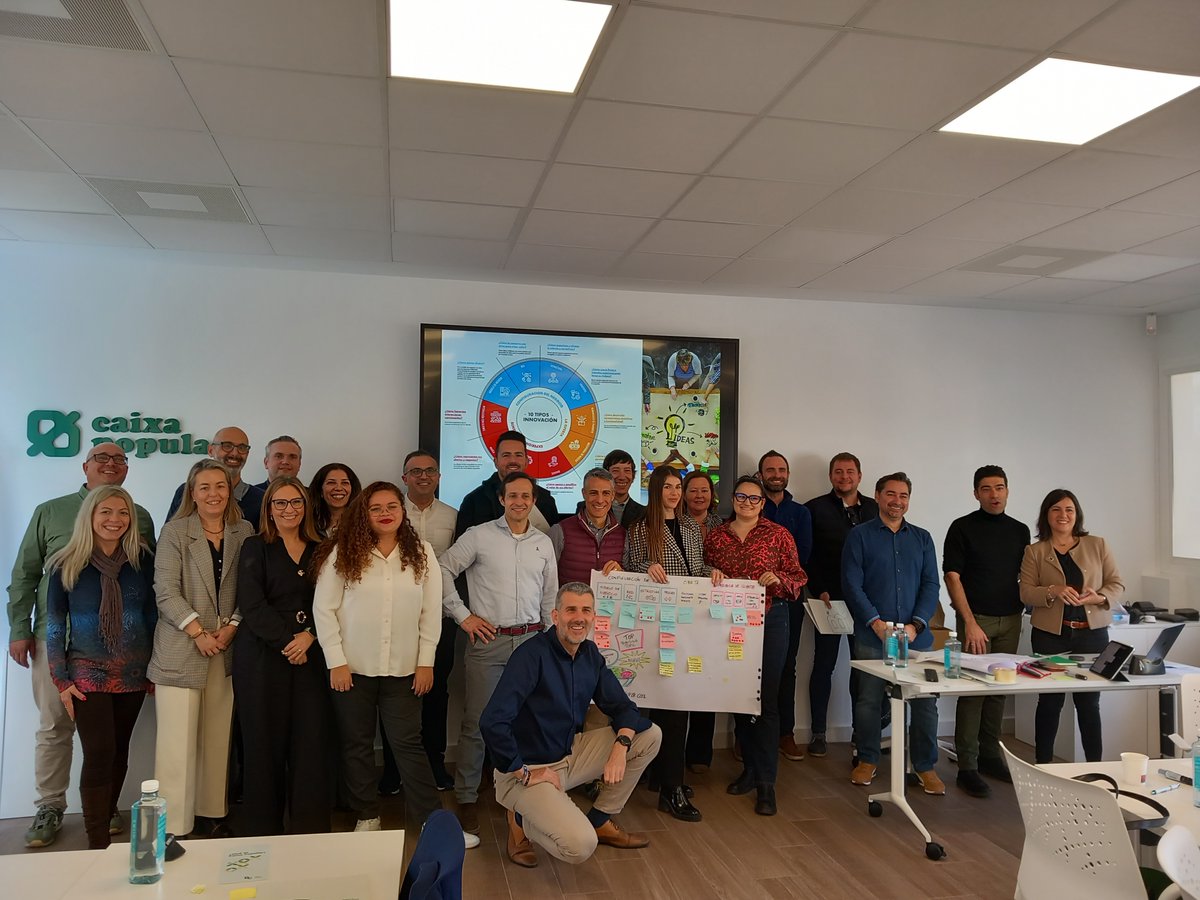 RafaelArmero_'s tweet photo. ¡¡Muchas gracias al @ClusterEnvase, @caixapopular y #LaPinadaLab por promover este tipo de encuentros...y a todas las participantes, por su implicación y generosidad!!!🙌 🙌
👉Si quieres saber más sobre el taller 'Innovación Activa 360º', no dudes en escribirme✍🔛
(4/4) https://t.co/fmJAWMFZf4