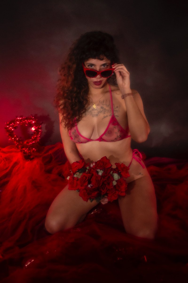 Summer Woods 🖤 NYC (@summerXwoods)  X