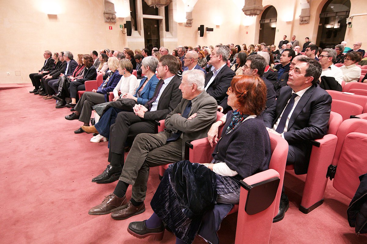 justiciacat's tweet photo. 🔴 El Departament de Justícia, Drets i Memòria commemora els 40 anys del traspàs de les competències en matèria d'execució penal a Catalunya.

👤 El secretari @acaldero2 ha explicat durant la benvinguda que "a poc a poc es va anar configurant model que volíem que es caracteritzés per la rehabilitació reinserció i pel més escrupolós respecte als drets humans de les persones".