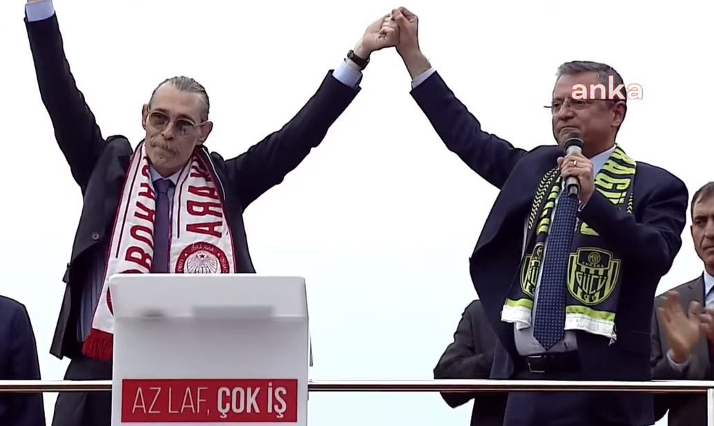 CHP Genel Başkanı Özgür Özel: (Erdal Beşikçioğlu'na) 'Ona bakınca ben, bir Ankara sevdalısı, suçlulara göz açtırmayan kahraman Türk polisini görüyorum. Vali görüyorum'