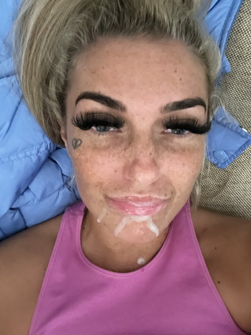 Would you let me sit on your face after you cum on mine? https://t.co/aofkZg4WWe