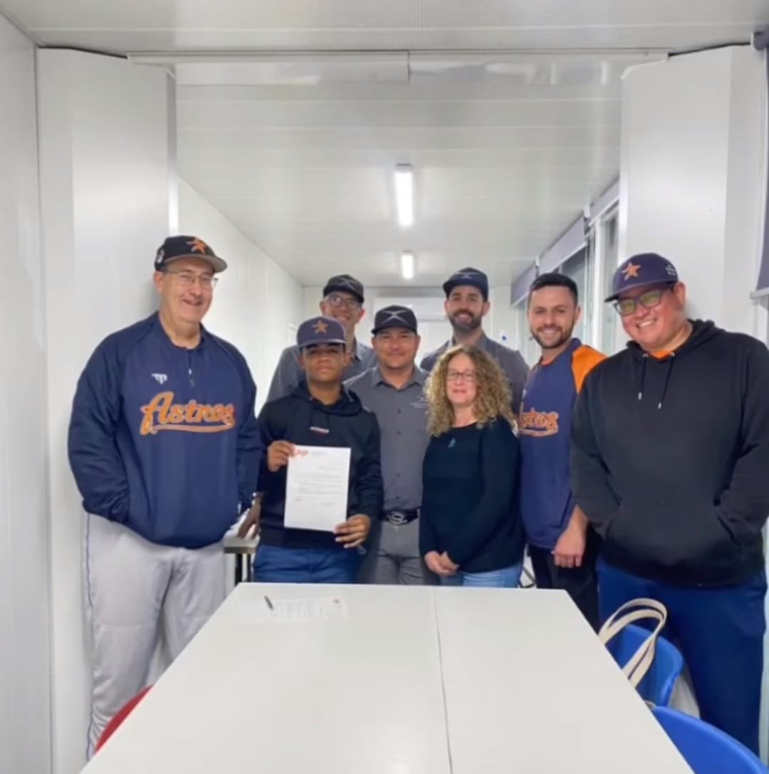 📢 Es un orgullo comunicaros que nuestro jugador ⭐ Juan Contreras, a través de Exclusive Sports Center, firmó ayer contrato para jugar ⚾ profesional en Italia desde el próximo mes de marzo 🔝🔝

😃 Enhorabuena Juan, te deseamos muchos éxitos en esta nueva etapa 👏🏼👏🏼👏🏼