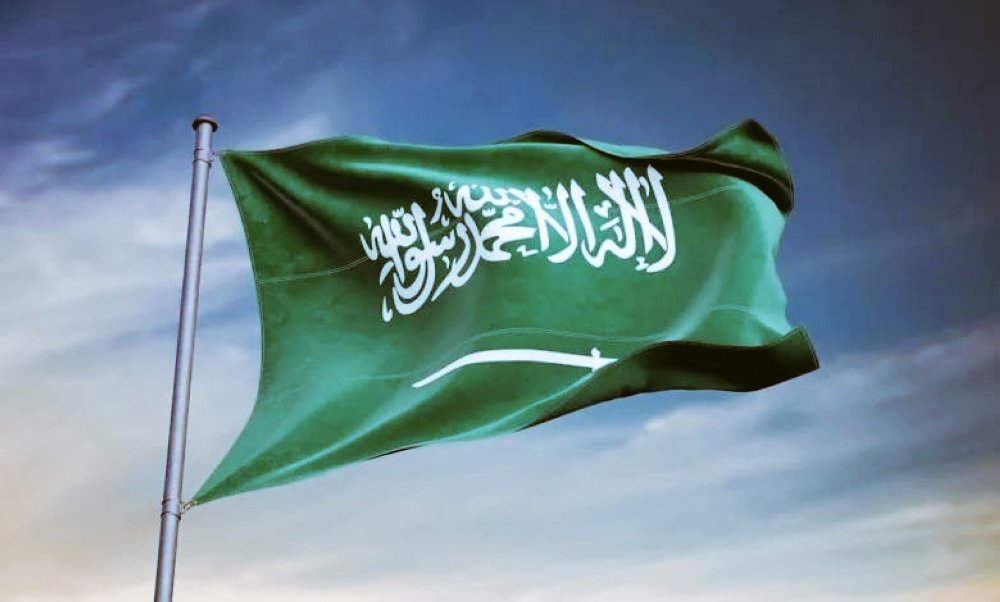 WG_2019's tweet photo. اخسر ماتشاء 
لكن إياك أن تخسر وطنا
عشت فيه بكرامه
وشعرت فيه بالأمن والأمان 
فالأوطان كأحضان الأمهات 
لاتعوض أبدا 
وخيانة الوطن أشد فتكا من العدو ...
#يوم_التاسيس_السعودي_2024وطننا https://t.co/69ltmL0Bwl